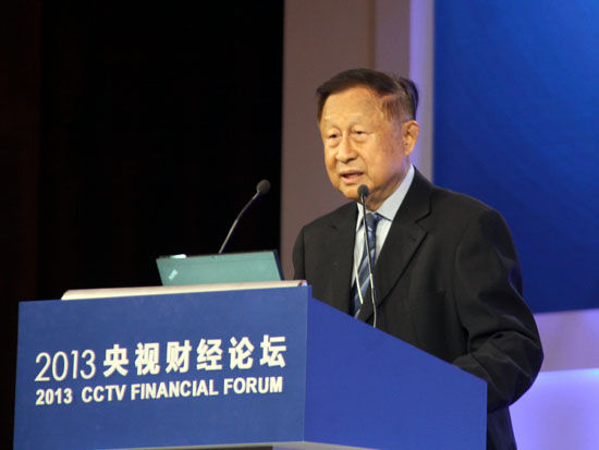 中國經(jīng)濟體制改革基金會高尚全：計劃經(jīng)濟低效 向市場經(jīng)濟轉(zhuǎn)變?nèi)孕枥^續(xù)深化